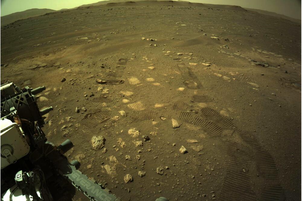 Prašina u točkovima: Rover će tokom boravka na Marsu istražiti petnaestak kilometara terena, Foto: NASA/JPL-CALTECH
