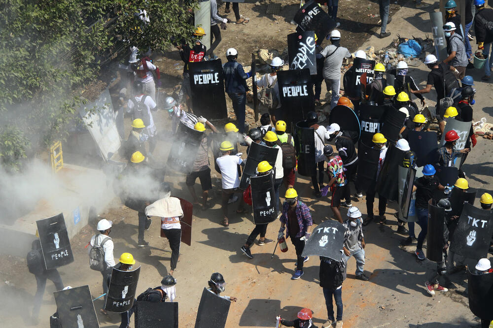 Sa protesta u Jangonu, Foto: Beta/AP