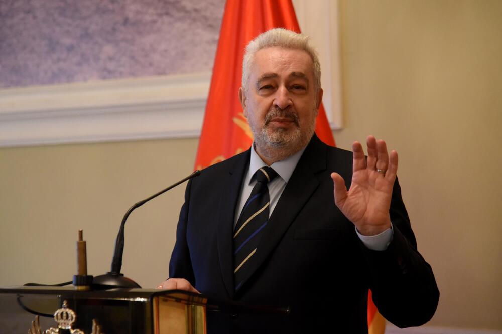 Građani Crne Gore ne mogu iz opštine u opštinu, a vi idete na sahrane po Trebinju”: Krivokapić, Foto: Boris Pejović