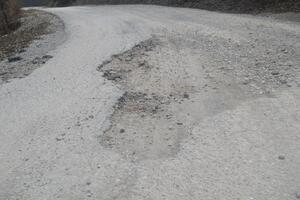 Mještani traže saniranje puta Veruša-Mateševo