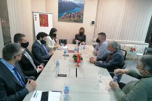 Abazović visited Montenegrin expatriate associations in Northern...