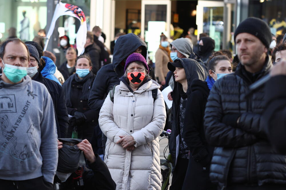 Sa protesta u Berlinu, glavnom gradu Njemačke protiv mjera protiv koronavirusa, Foto: Reuters