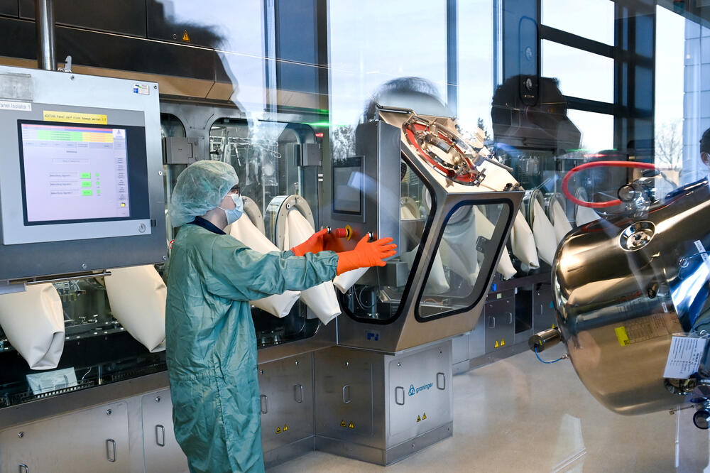 Iz proizvodnog pogona IDT Biologika u Desauu, Foto: Reuters