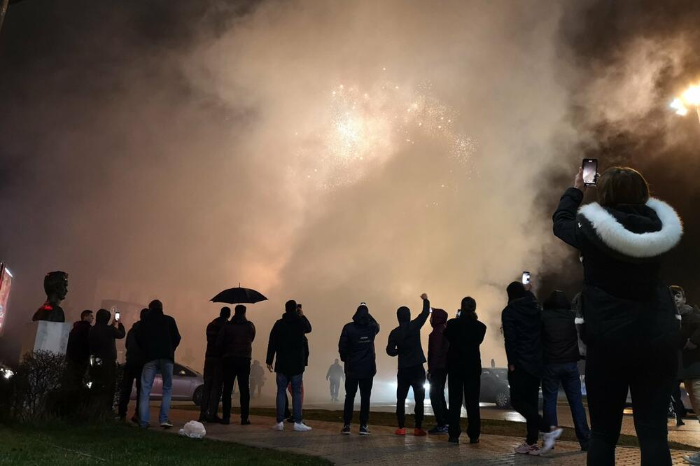 Slavlje pristalica koalicije "Za budućnost Nikšića", Foto: Jelena Jovanović