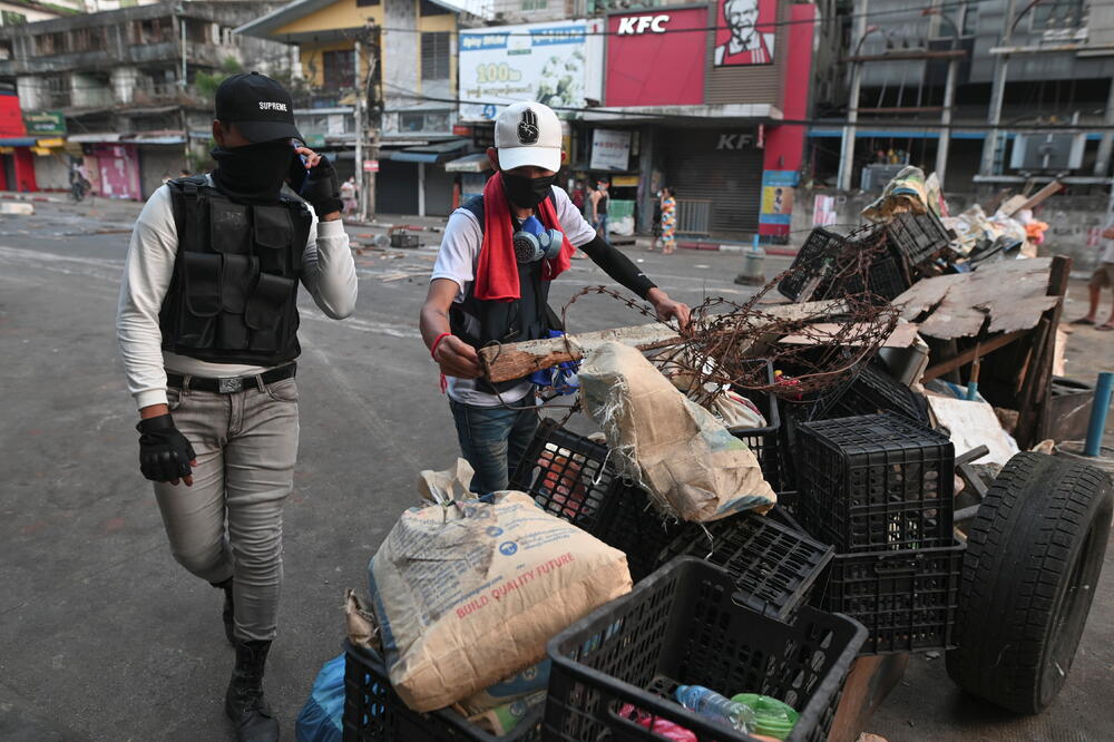 Protesti u Jangonu, Foto: Reuters