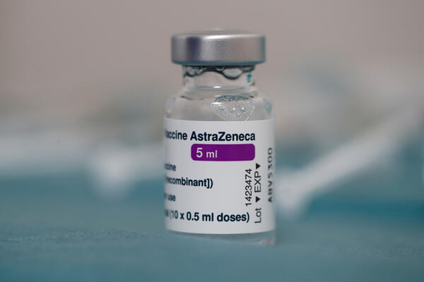 Jedna doza AstraZeneke smanjuje rizik od smrti za 80 odsto