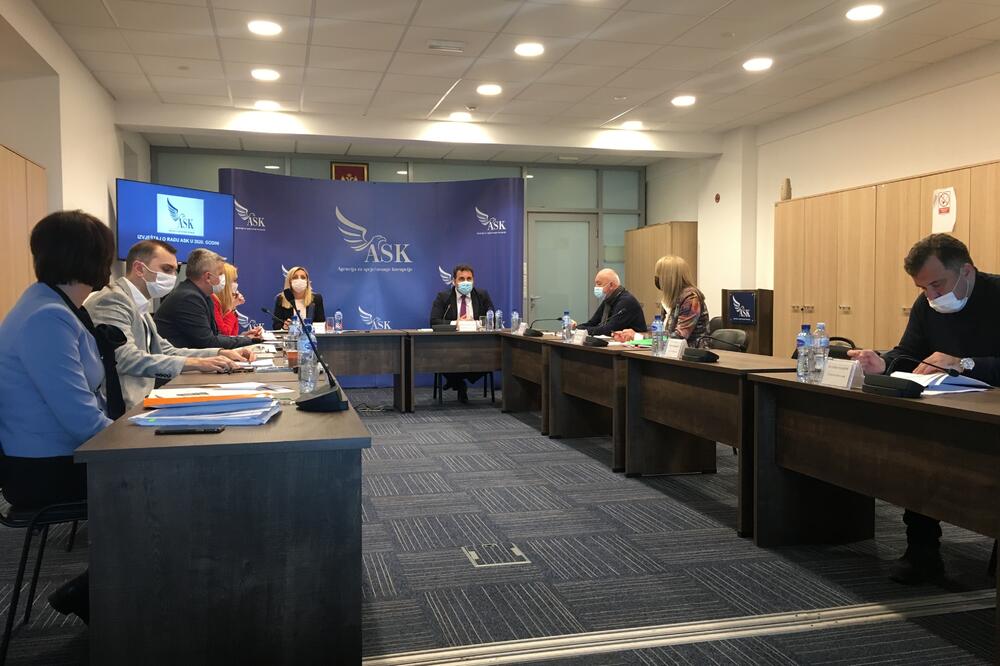 Sa jučerašnje sjednice Savjeta Agencije, Foto: Miloš Rudović