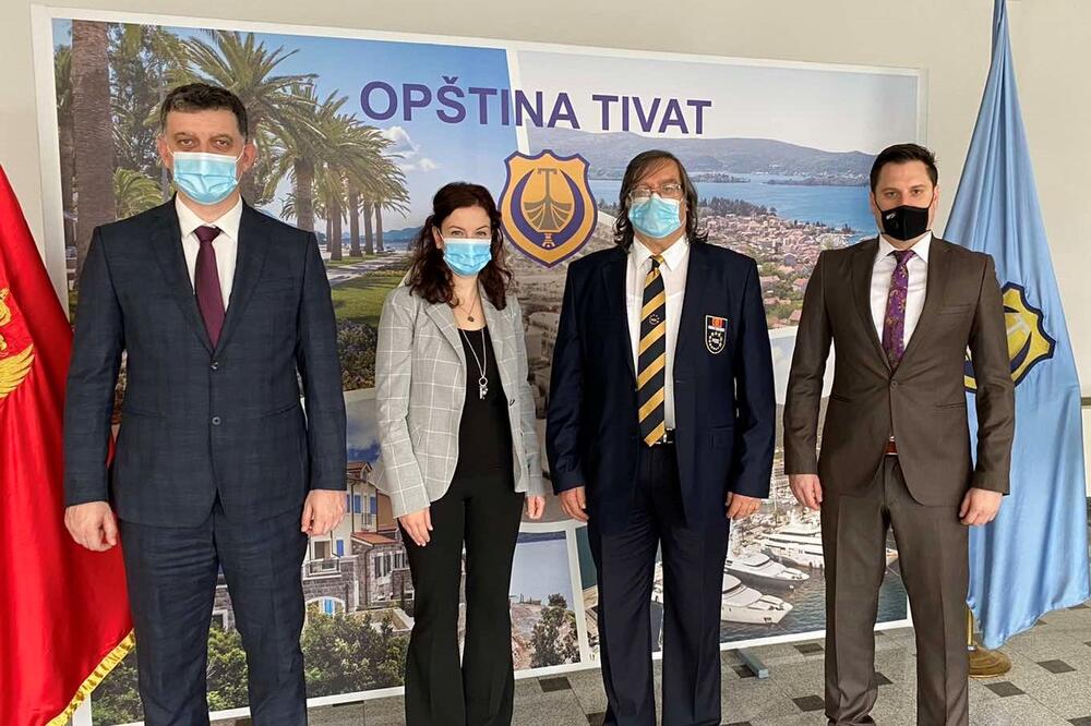 Sa prijema upriličenog povodom izdavanja monografije, Foto: Opština Tivat