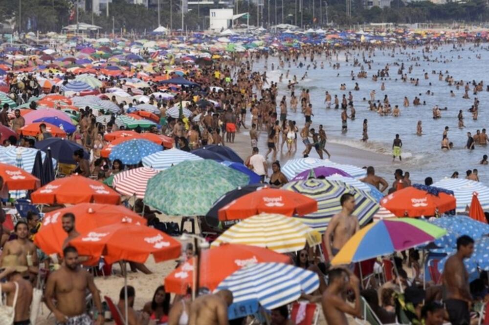 Brazil sprovodi vakcinaciju, ali se zbog slabih mera virus širi velikom brzinom, Foto: Reuters