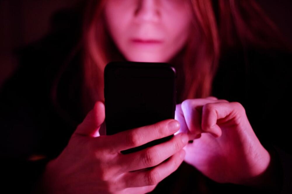 Policija je predložila uvođenje aplikacije putem koji bi svaki od partnera mogao da označi da li je saglasan da stupi u seksualne odnose, Foto: Getty Images