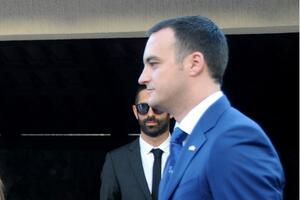 Mugoši prestao mandat