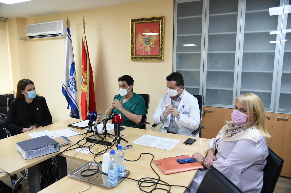 Sa pres konferencije, Foto: Savo Prelević