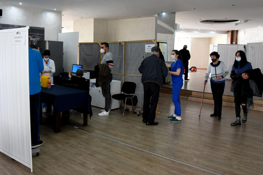 Vakcinacija u Sportskom centru "Morača", Foto: Luka Zeković