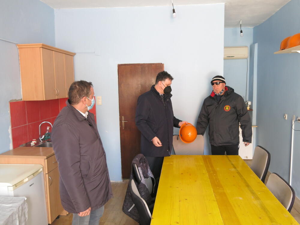 Komnenović tokom obilaska prostorija koje su dodijeljene na korišćenje DVD Tivat