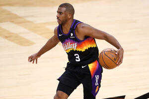 Dončić vodio Dalas do pobjede, Kris Pol šesti igrač sa 10.000...