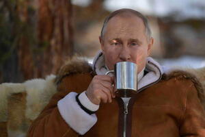 Peskov: Putin se vakcinisao, bez prisustva kamera, osjeća se dobro