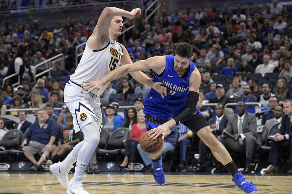 Vučević i Jokić na jednom od prethodnih mečeva, Foto: AP