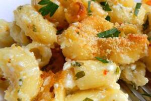 Zapečena tjestenina sa sirom i pivom