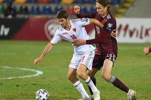 Kosović zaigrao nakon povrede, Kairat u grupnoj fazi