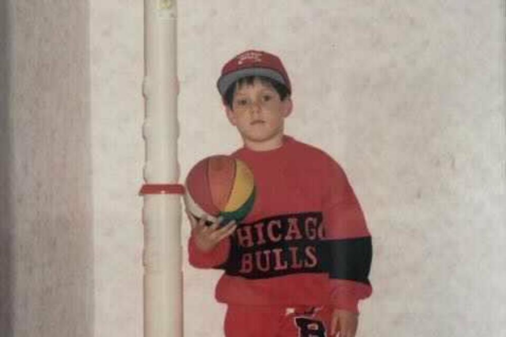 Petogodišnji Nikola u opremi Bulsa, Foto: Chicago Bulls