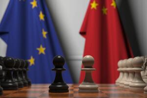Analize u EU i Aziji: Makron putuje u Peking jer Kina može biti...