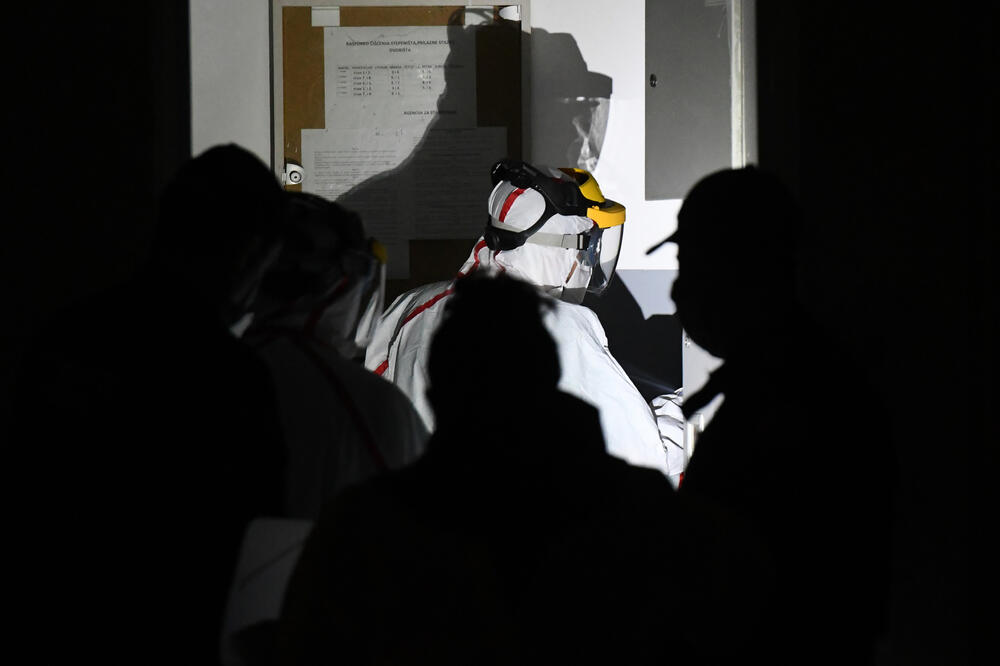 Epidemiolozi na Vrelima ribničkim na početku epidemije (ilustracija), Foto: Savo Prelević