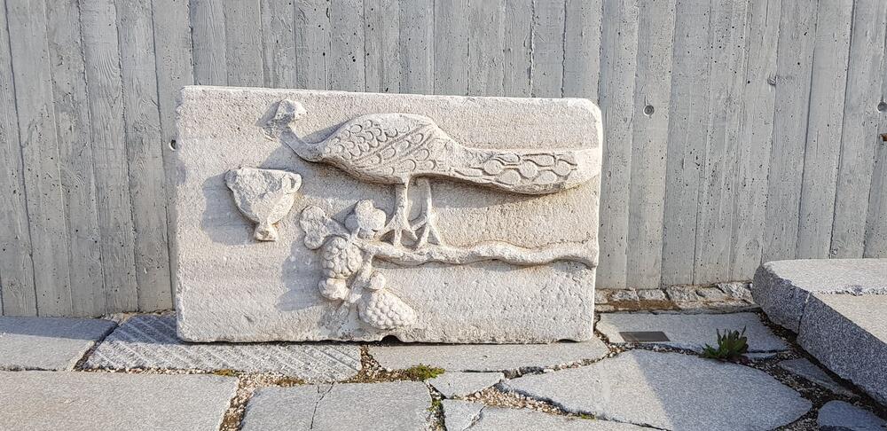 <p>Legenda o Troji dio je naše civilizacije više od 3.000 godina. Priča o veličanstvenom gradu i desetogodišnjem ratu zbog najljepše žene na svijetu, neodoljivo je dramatična i tragična</p>