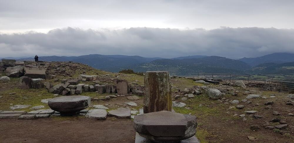 Ostaci Atininog hrama u Asosu