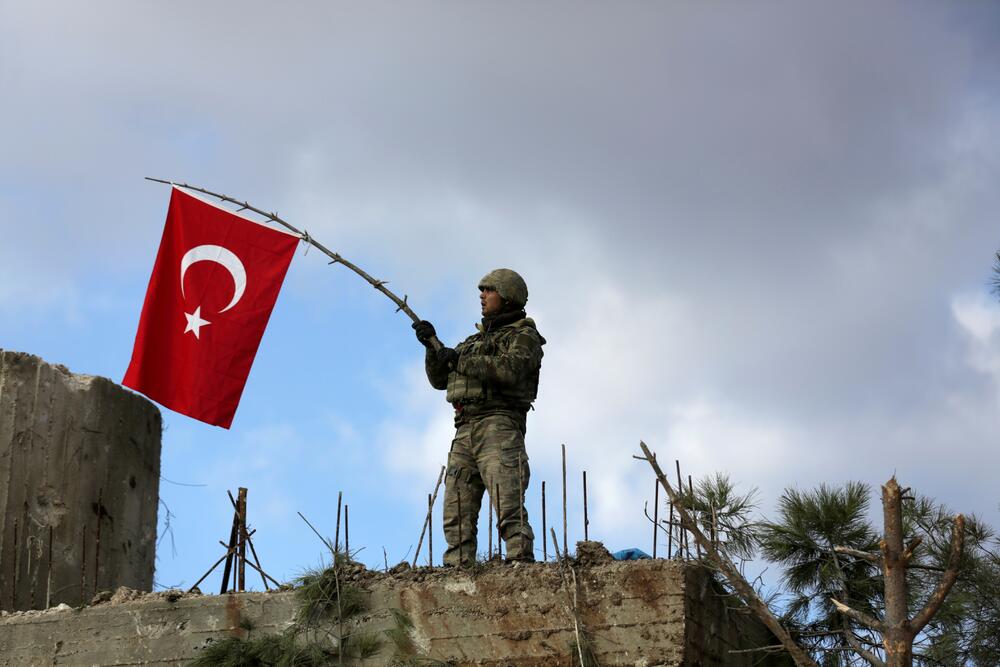 Turski vojnik na planini Barsaja u Siriji u januaru 2018