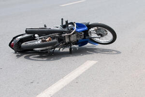 Podgorica: Udes na Zlatici, povrijeđen motociklista