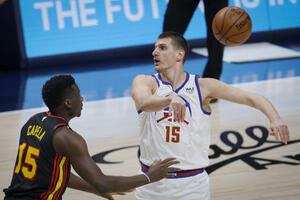 Dabl-dabl Jokića, pobjeda Denvera, slavili Lejkersi i Portland