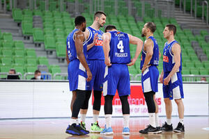 Nikolić: Moramo da budemo jaki i čvrsti, da se borimo za svaku...