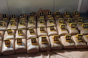 Na Debelom brijegu zaplijenjeno oko 39 kilograma marihuane, vozač...