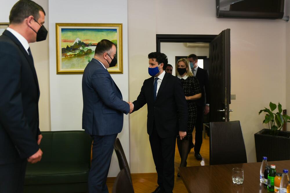 Foto: Twitter/@DritanAbazovic