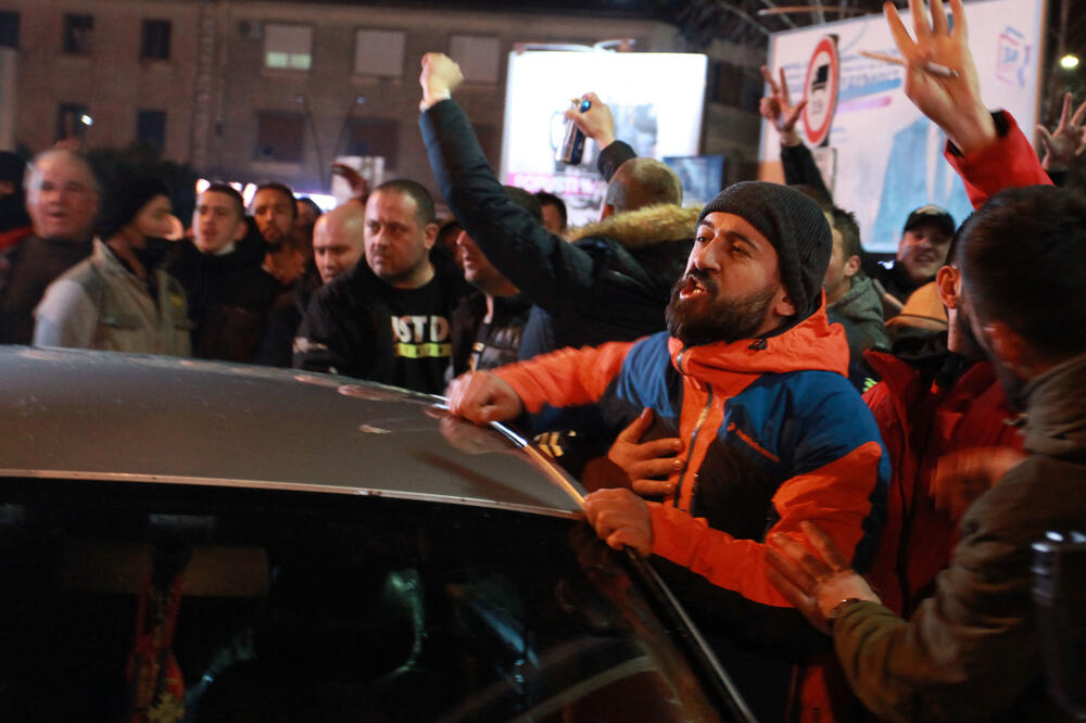 Detalj iz izborne noći, Foto: Luka Zeković