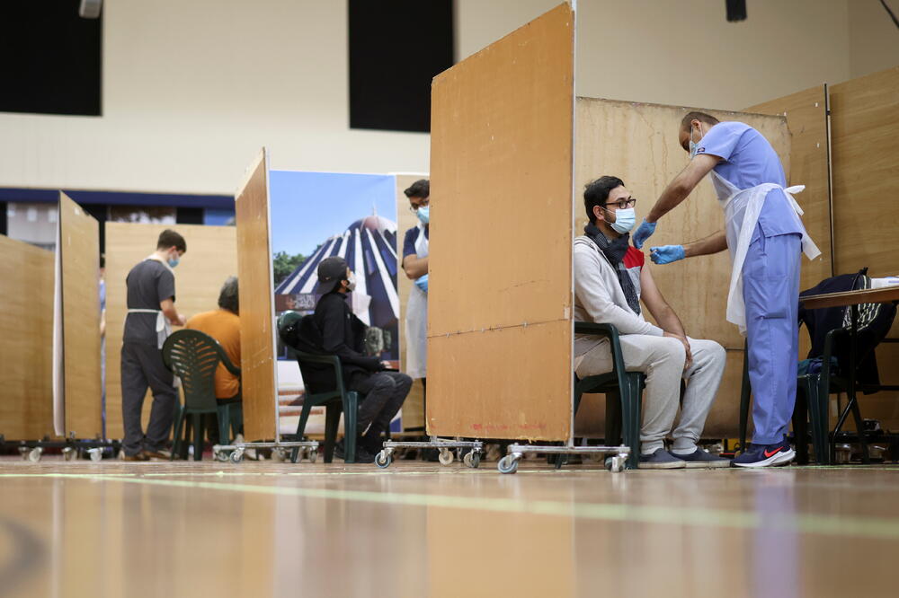 Vakcinacija u Londonu, Foto: Reuters