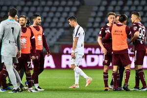 Juve sve dalje od Skudeta: Torino zaustavio "staru damu", Ronaldo...