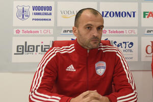 Mirko Raičević vodi Titograd protiv Podgorice