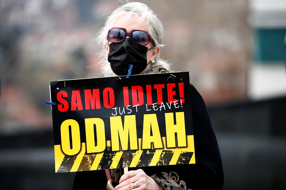 Sa jučerašnjeg protesta u Sarajevu -, Foto: REUTERS