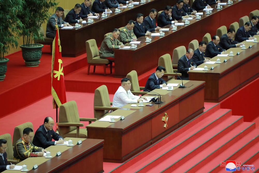 Kim Džong Un govori na partijskoj ćeliji Radničke partije, Foto: Reuters