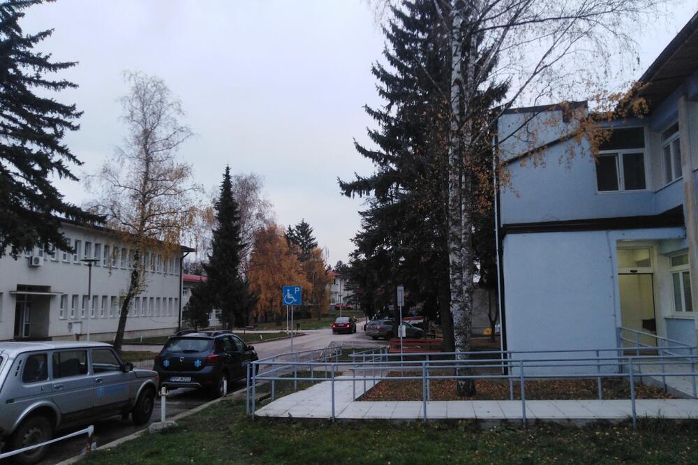 Zgrada pljevaljske bolnice, Foto: Goran Malidžan