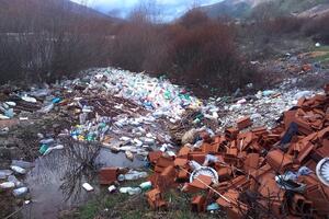 Ore extraction and garbage are destroying the Gračanica river