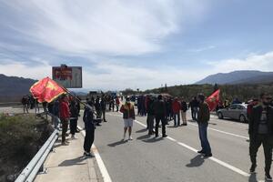 Završena za danas blokada puta Nikšić - Podgorica