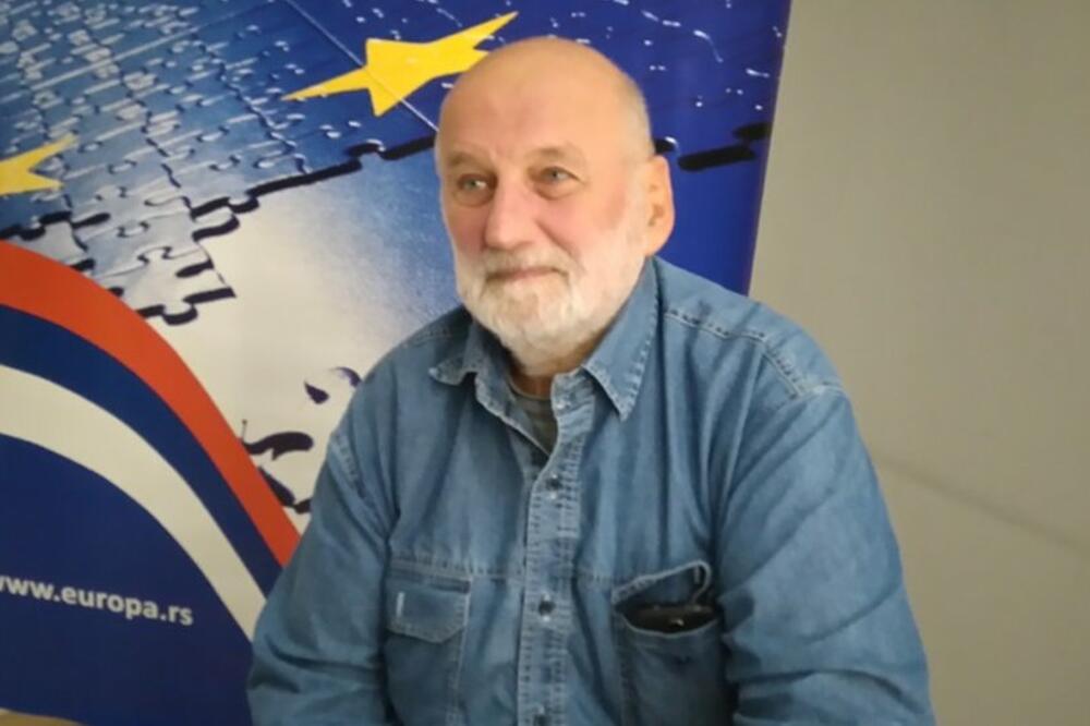 Zoran Simjanović, Foto: BBC/Predrag Vujić