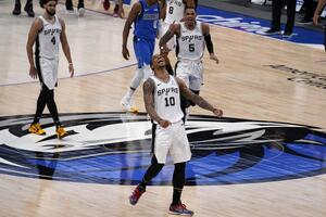 San Antonio dobio derbi Teksasa, Derozan pogodio posljednji šut