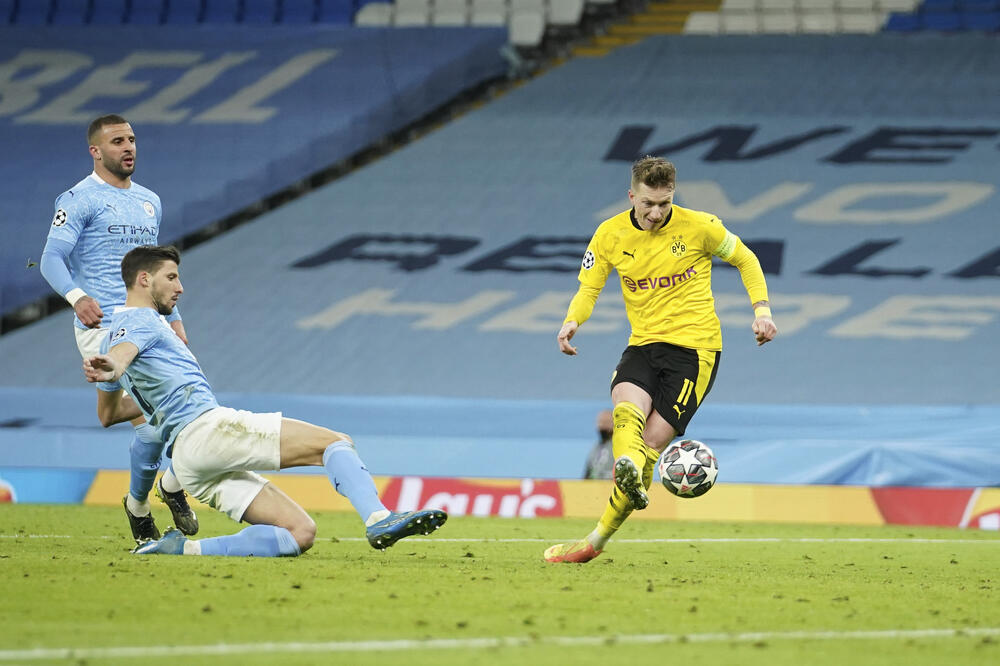 Rojs daje gol na Etihadu, Foto: AP