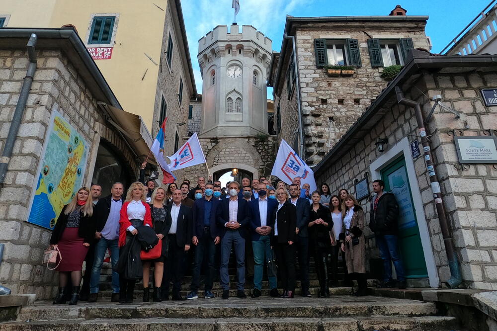 Foto: Za budućnost Herceg Novog i Boke
