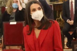 Španska kraljica Leticija: Kraljevsko crveno, bez razmetanja