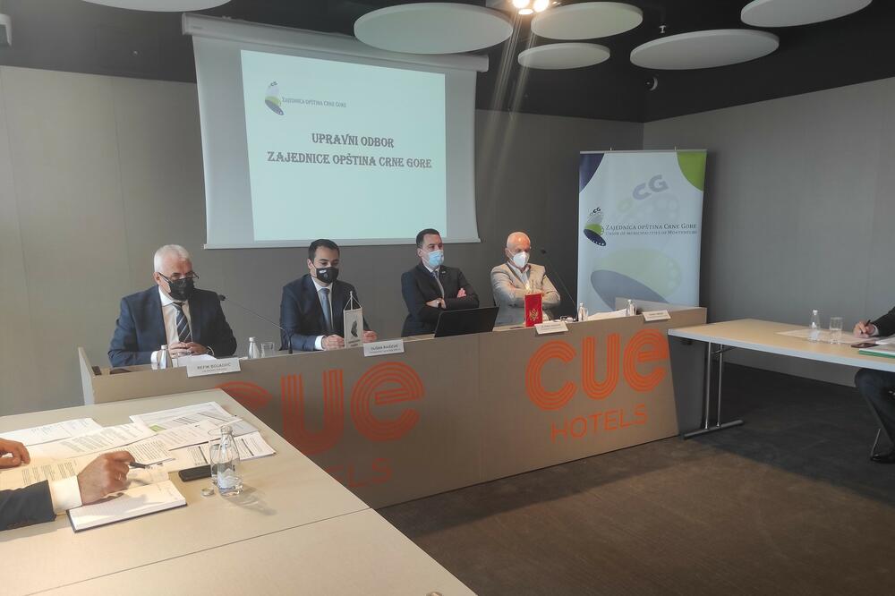 Sa sjednice, Foto: Zajednica opština Crne Gore