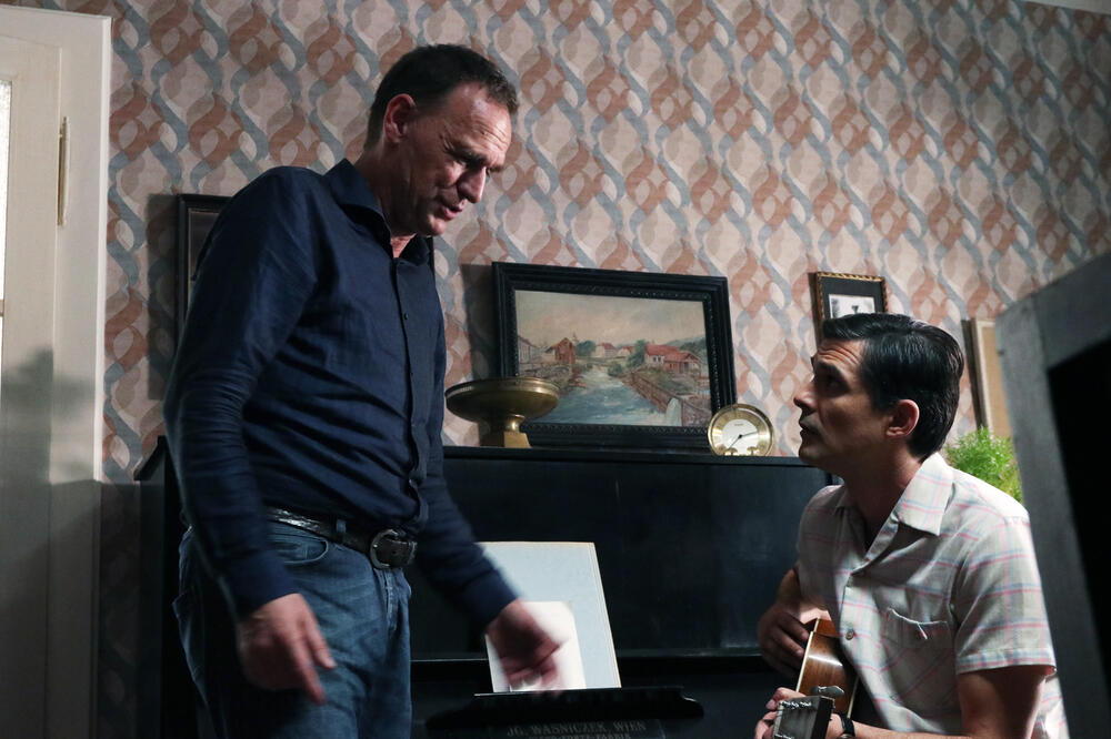 Vinko Brešan sa Živkom Anočićem koji tumači lik Perice Šafraneka, Foto: Croatiafilm